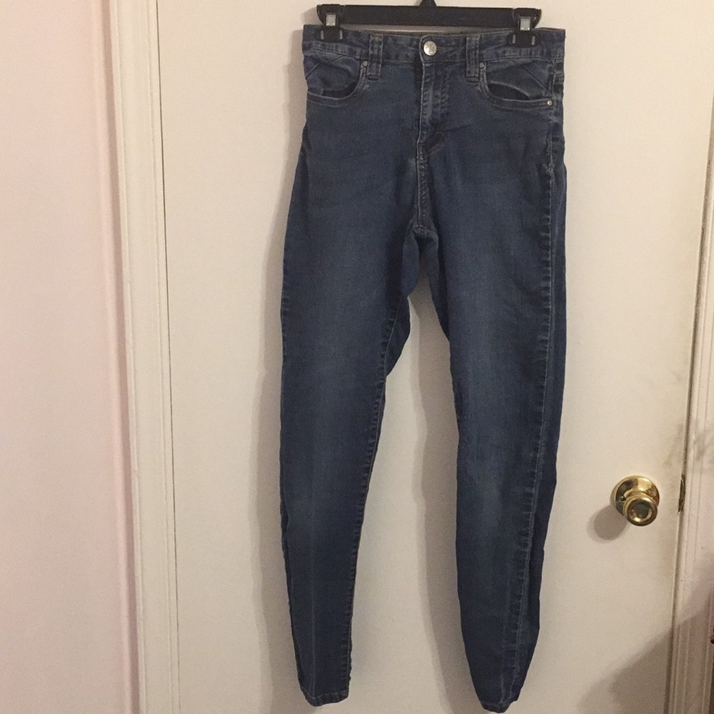 High Waisted Jeans